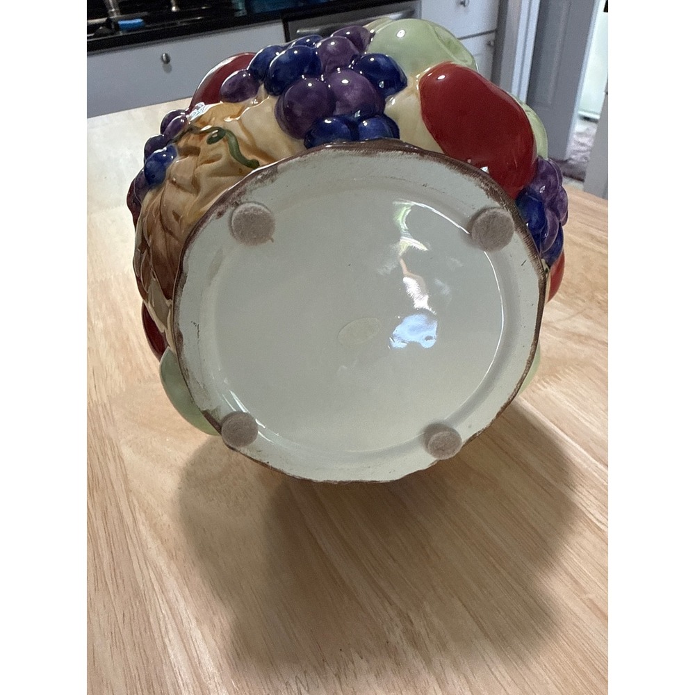 Vintage Ceramic Fruit Basket Cookie Jar 3D Relief Grapes Apples Bow Lid - Picture 3 of 4